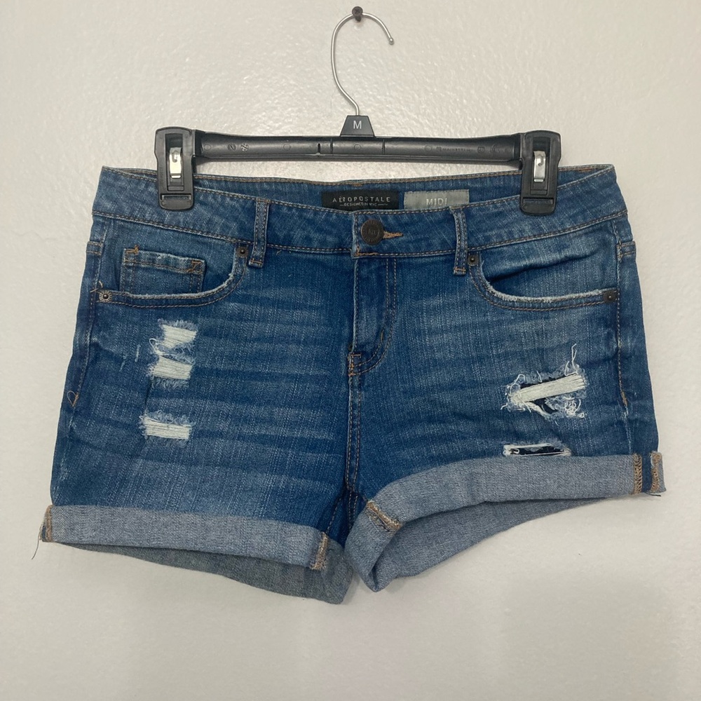 Aeropostale Midi distressed Jean Shorts Size 8